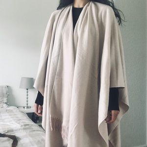 Dusty pink wool cape